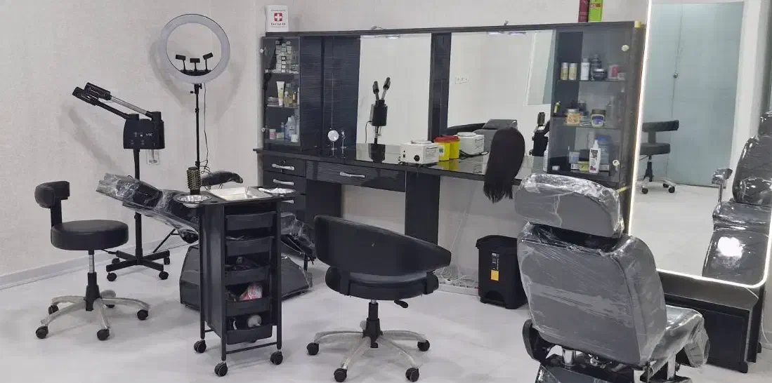 اجاره صندلی سالن زیبایی|خدمات آرایشگری و زیبایی|بوشهر, |دیوار