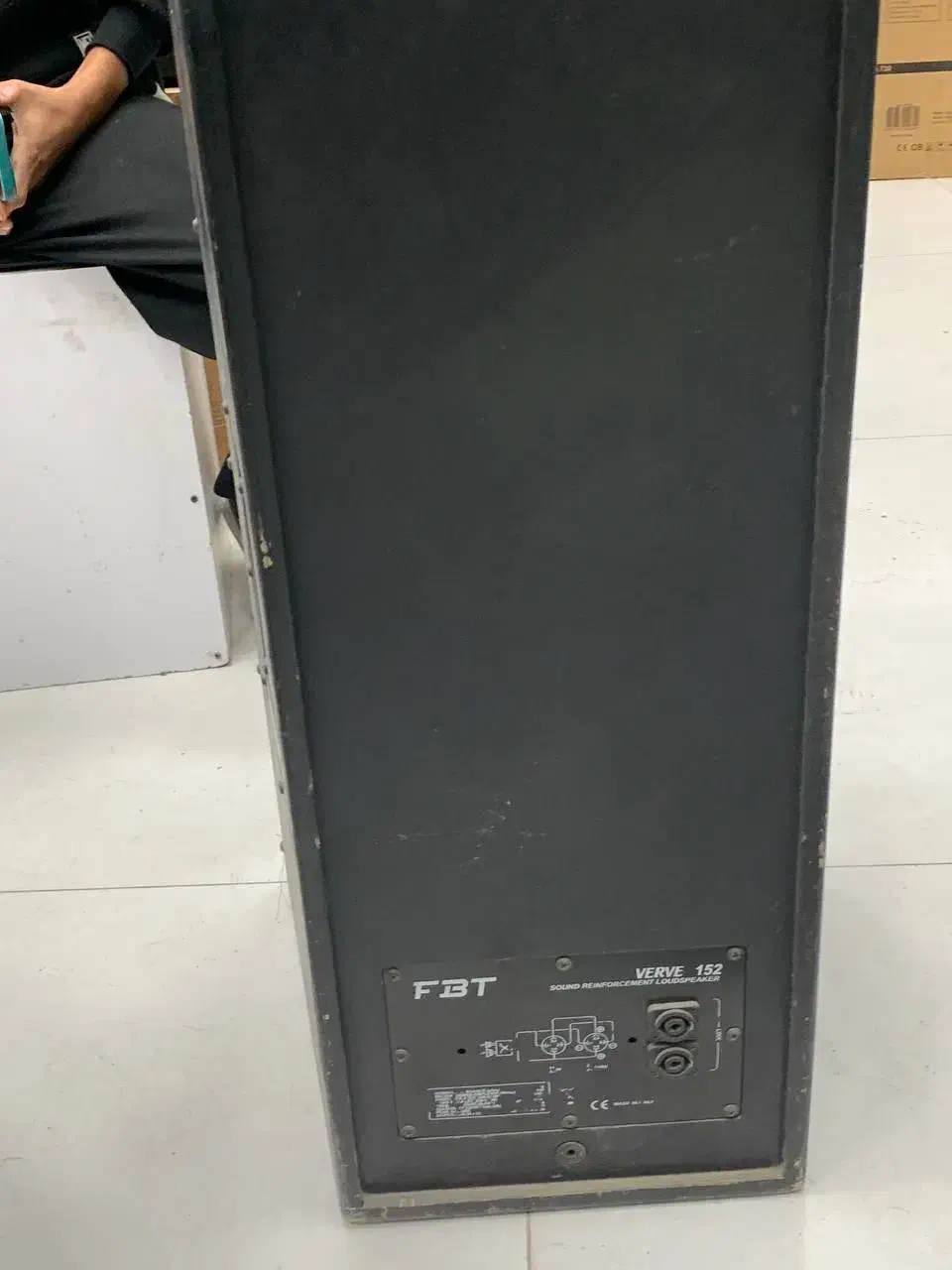 اف بی تی|صوتی و تصویری|میامی, |دیوار