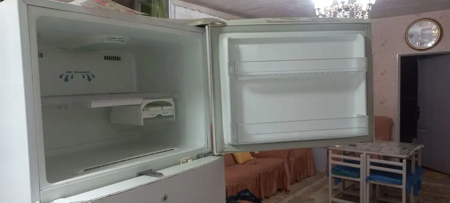 یخچال|یخچال و فریزر|هشتگرد, هشتگرد قدیم|دیوار