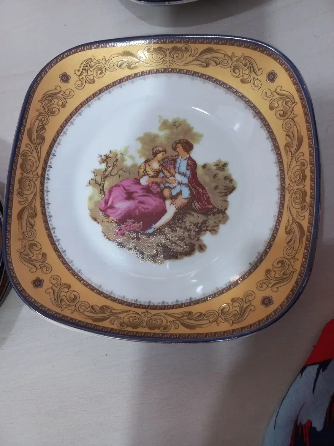 سرویس چینی ۶ نفره|ظروف سرو و پذیرایی|آزادشهر, |دیوار