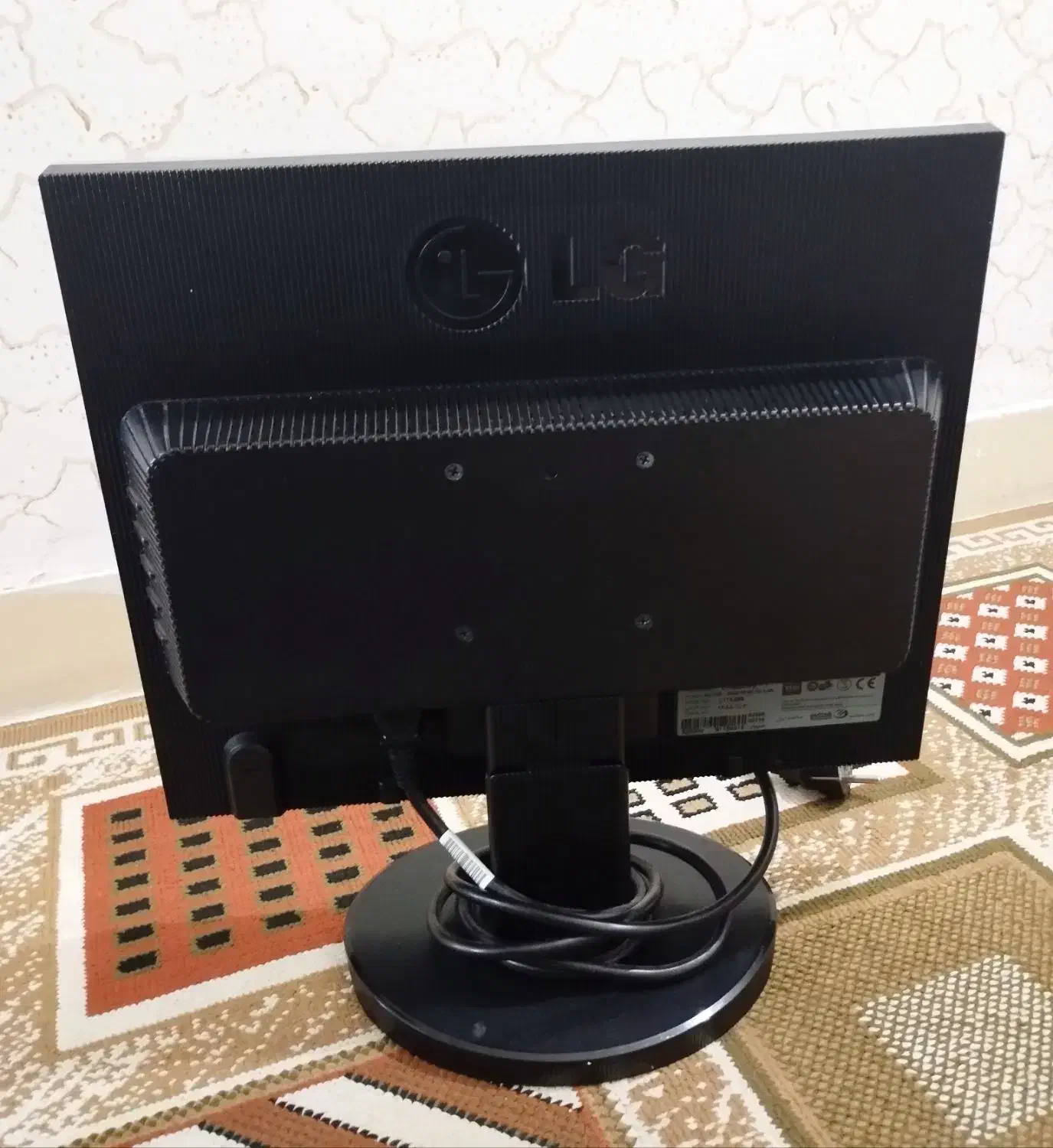 مانیتورLG|رایانه رومیزی|کرج, ساسانی (قلمستان)|دیوار