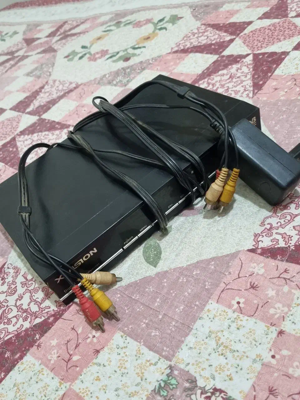 تلویزیون بیست و یک سامسونگ|تلویزیون و پروژکتور|میانه, |دیوار