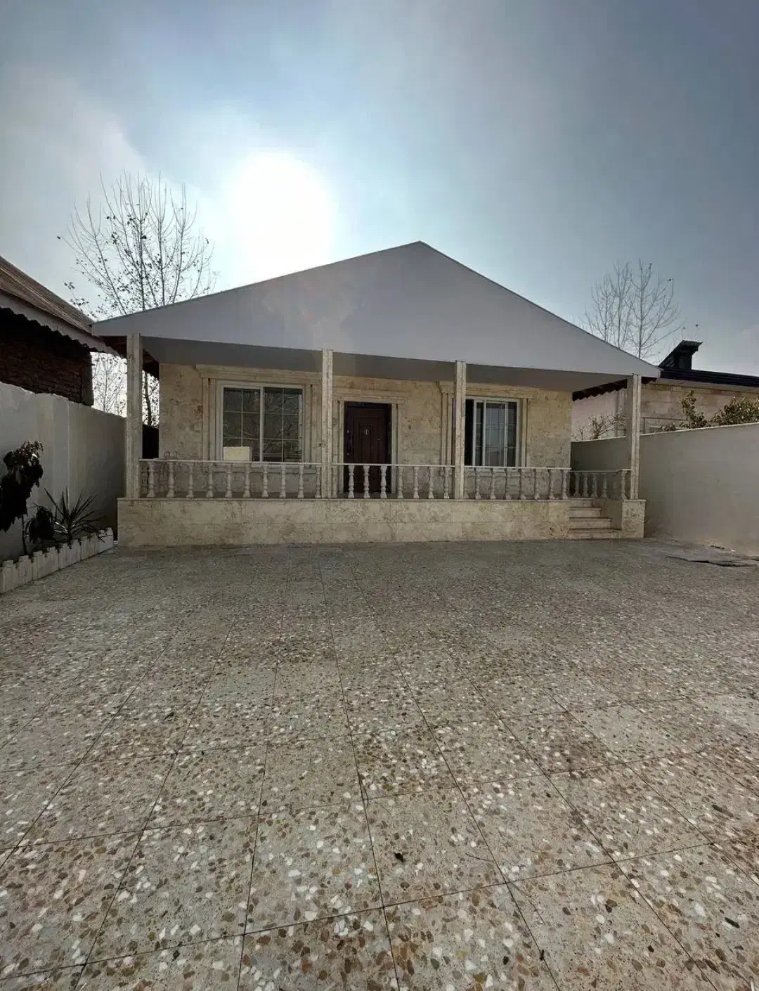 با۳میلیاردو۱۰۰صاحب این ویلای نوسازشو|فروش خانه و ویلا|کوچصفهان, |دیوار