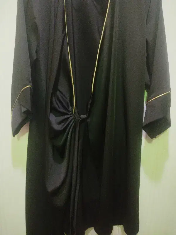 پالتو کیف|لباس|کرج, ساسانی (قلمستان)|دیوار