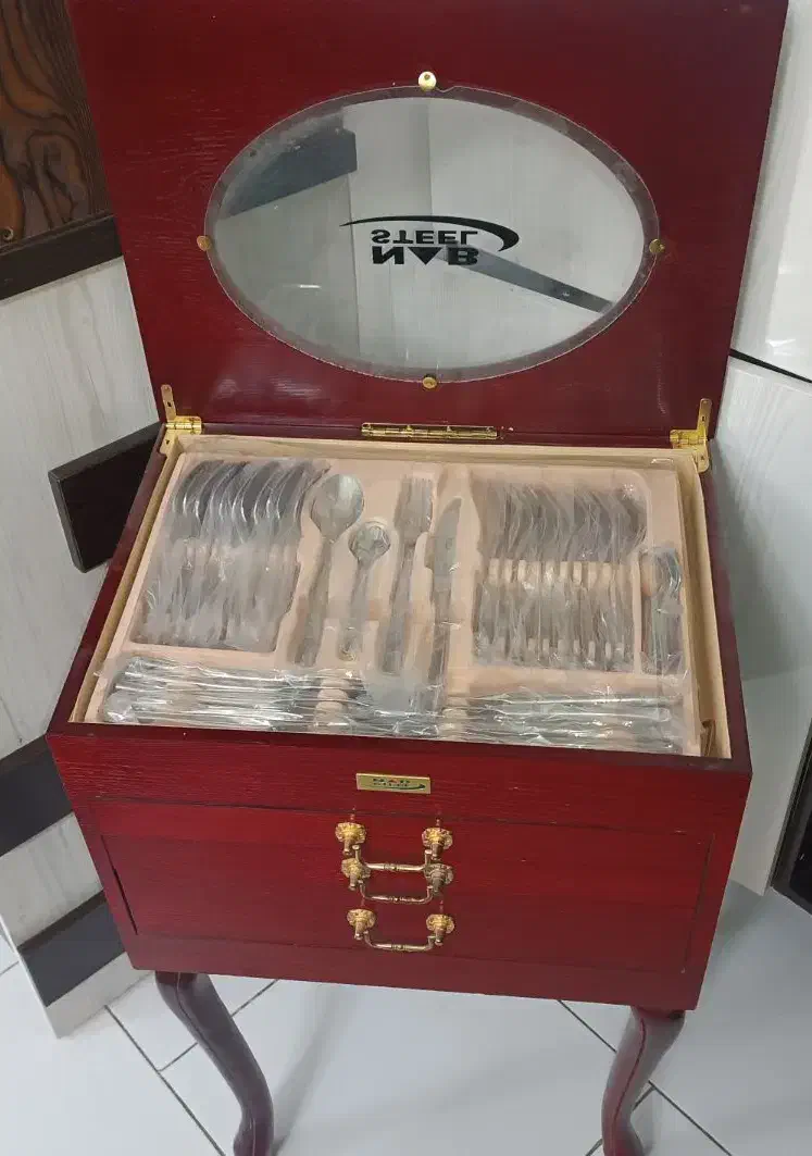 کنسولِ قاشق و چنگال|بوفه، ویترین، کنسول|پاکدشت, شهرک امام رضا|دیوار