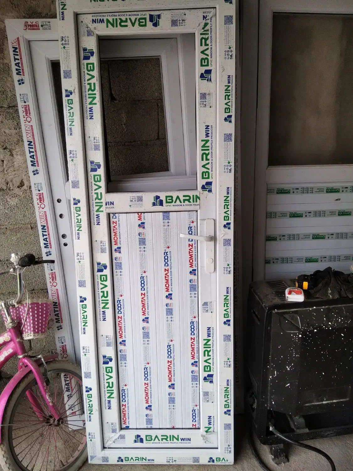 درب و پنجره پی وی سی والومینیوم|مصالح و تجهیزات ساختمان|سردشت, |دیوار