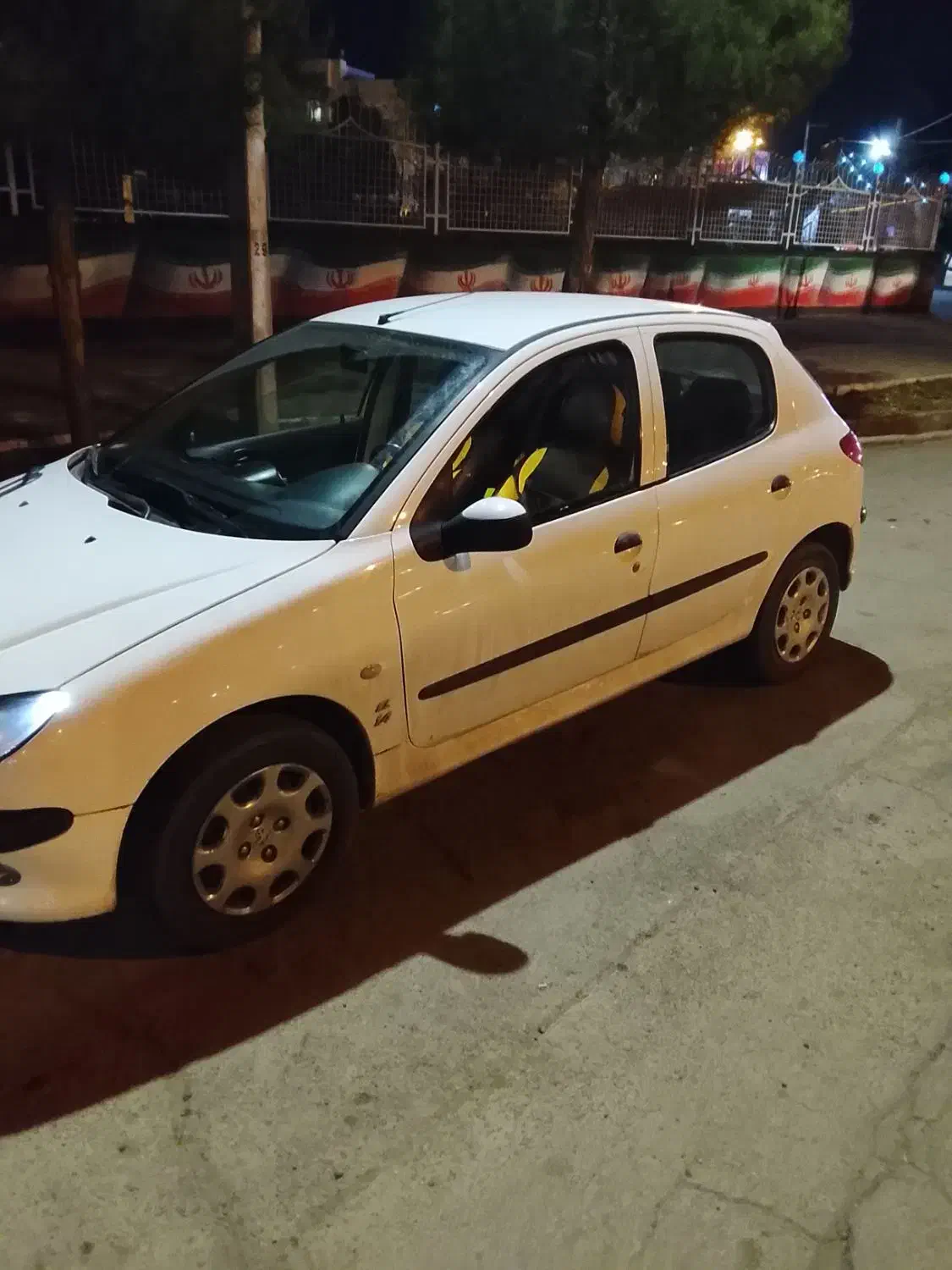 206 مدل 99 تیپ 2|خودرو سواری و وانت|گناباد, |دیوار