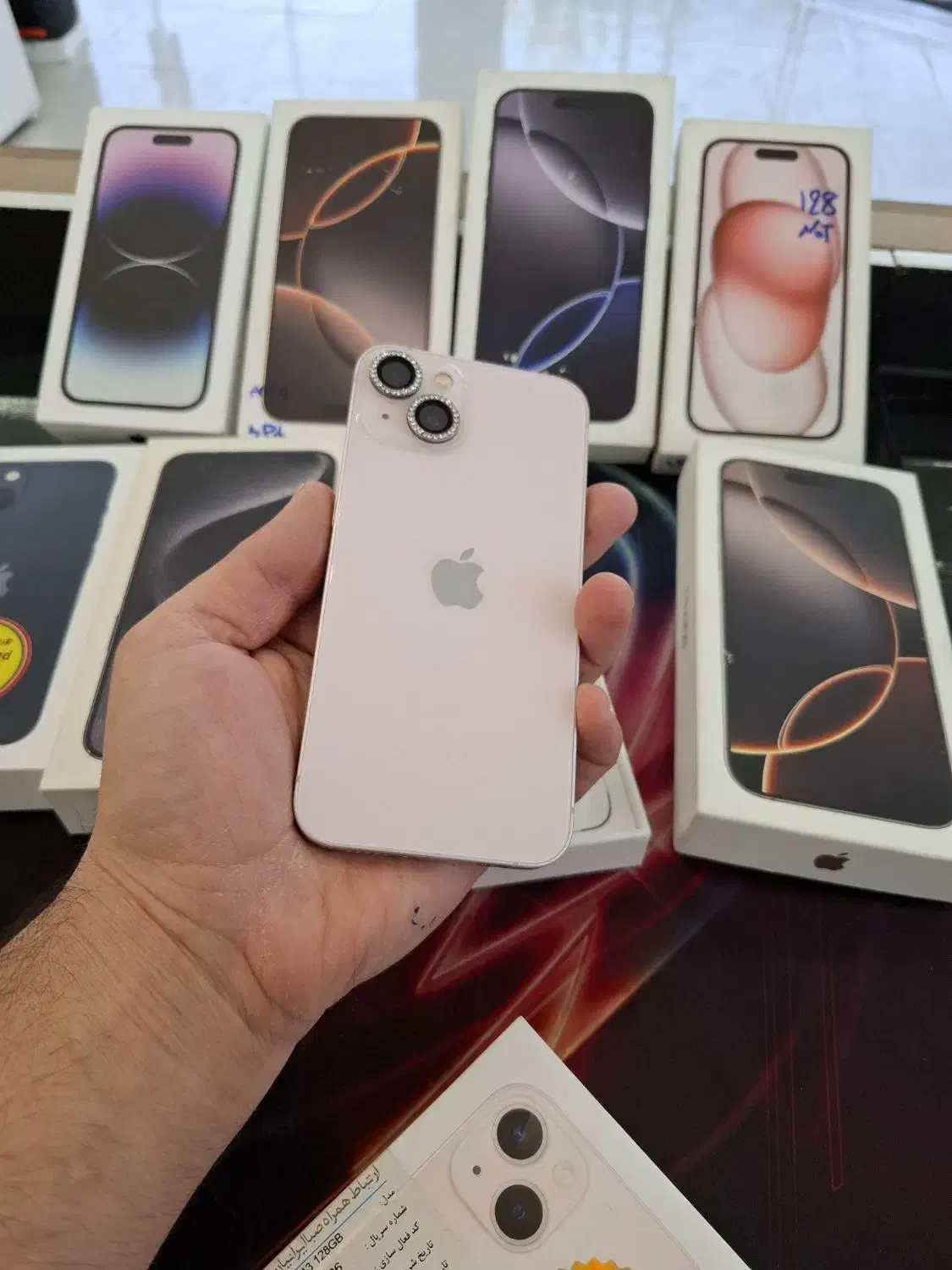 اپل iPhone 13 با حافظهٔ ۱۲۸ گیگابایت|موبایل|کوهدشت, |دیوار