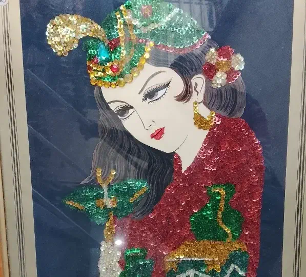 قاب عکس رخ زیبا منجوق دوزی قدیمی سهره قناری|تابلو، نقاشی، عکس|بهارستان, |دیوار