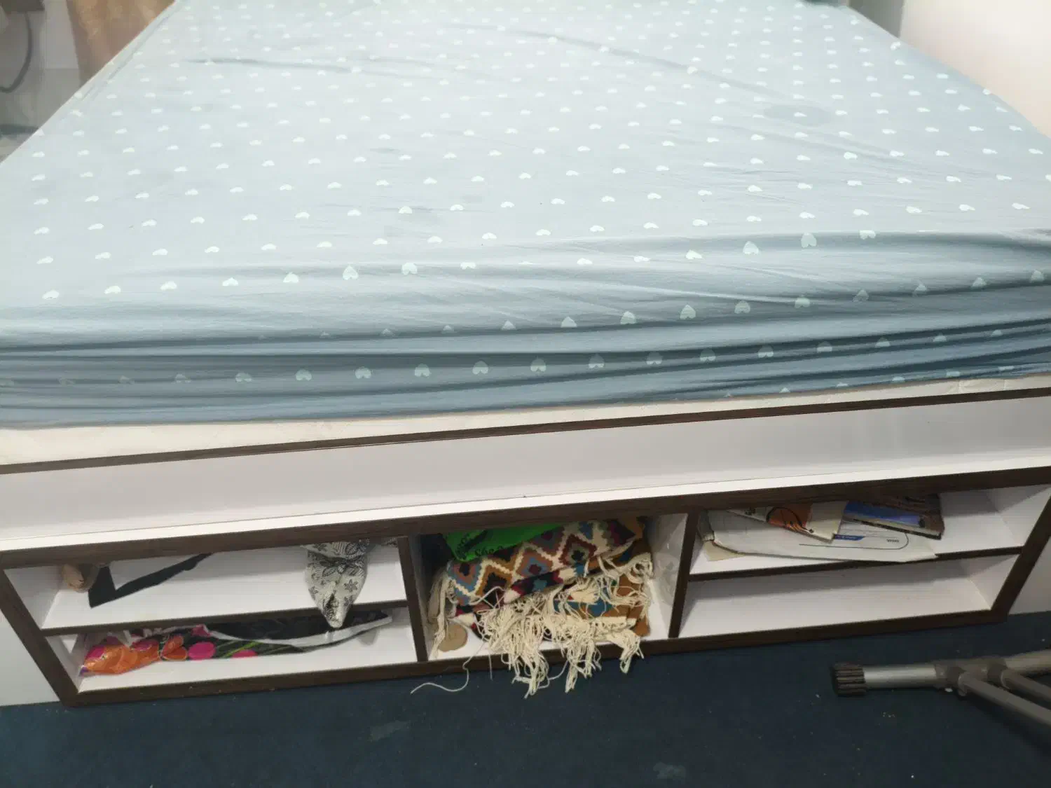 سرویس خواب دونفره با تشک.جنس تخت ام دی آف ترک هست.|تخت و سرویس خواب|برازجان, |دیوار