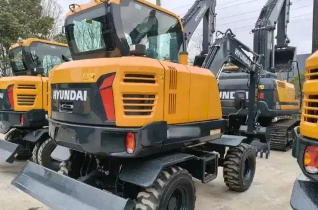 هیوندای لاستیکی HW60ECO|خودرو سنگین|اهواز, زندوکیلی|دیوار