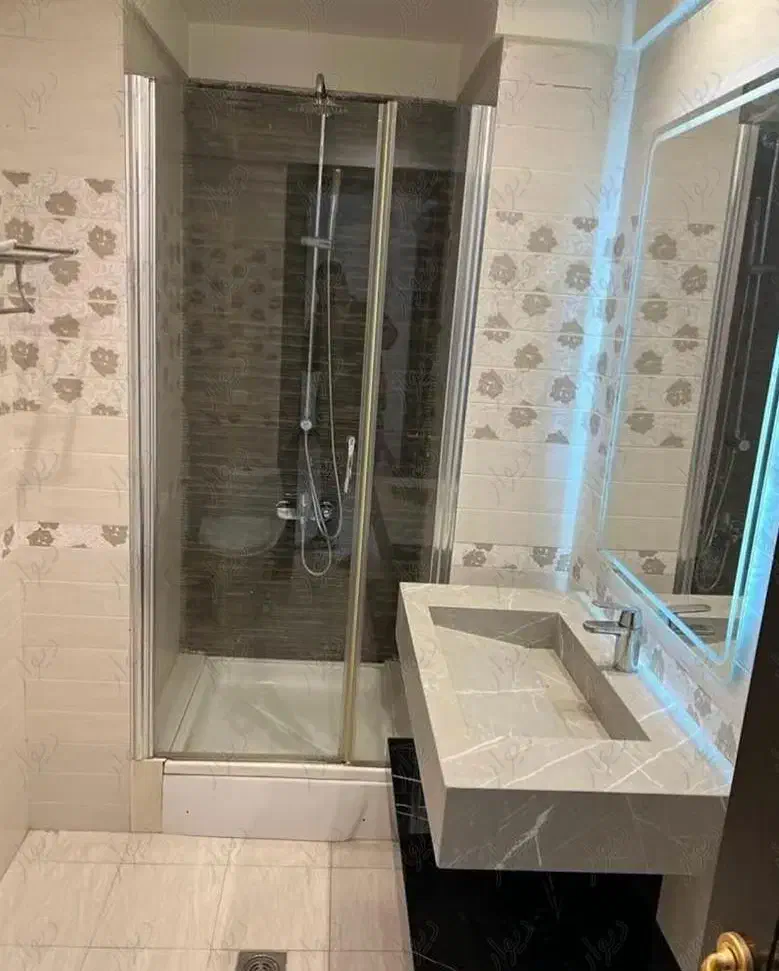 تاپ لوکیشن فرمانیه شرقی/142متر/3خواب