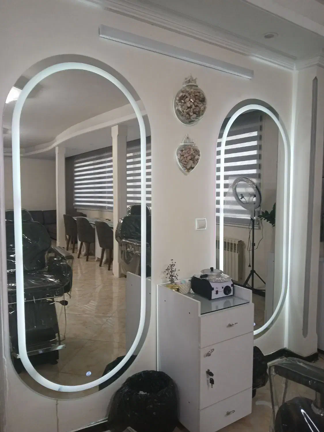 فروش لوازم آرایشگاه|آرایشگاه و سالنهای زیبایی|تهران, آشتیانی|دیوار