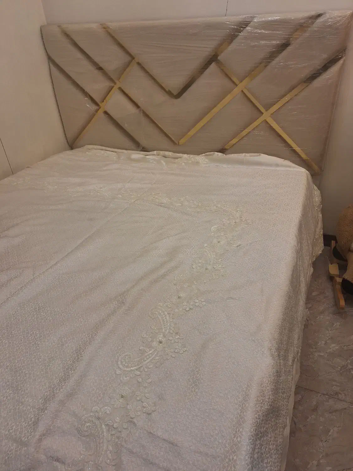 تخت خواب|تخت و سرویس خواب|تهران, خزانه|دیوار