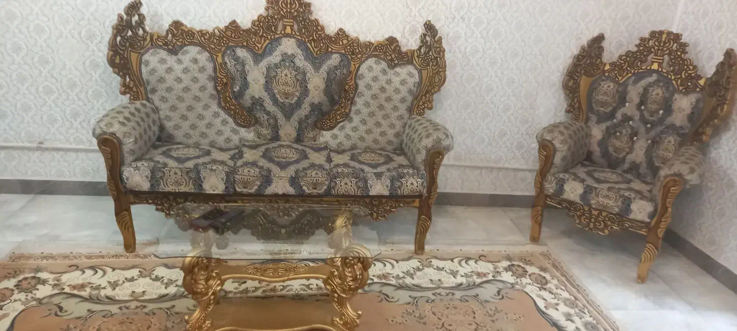 یک دست مبل ۷ نفره همراه میز وسط و عسلی سالم|مبلمان خانگی و میز عسلی|کوهسار (البرز), |دیوار