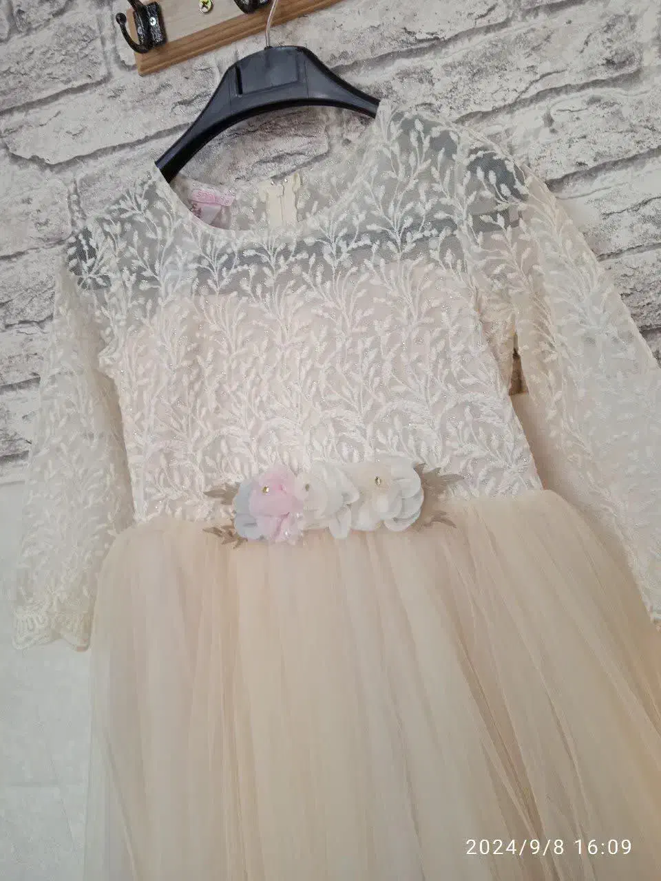 لباس عروس فروشی|لباس|خمین, |دیوار