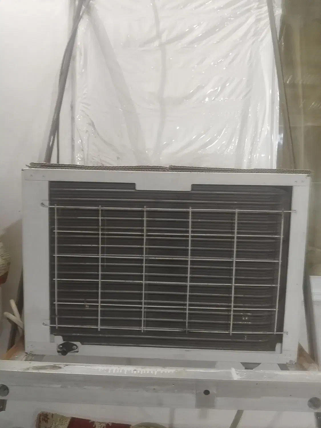 کولر گازی|کولر گازی و فن‌کوئل|صومعه‌سرا, |دیوار