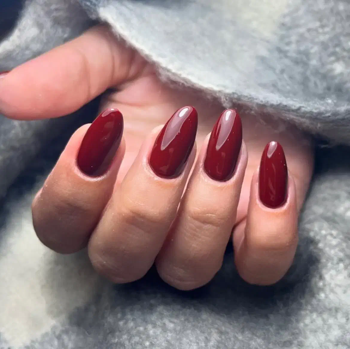 انجام خدمات رایگان ناخن|خدمات آرایشگری و زیبایی|فولادشهر, C5|دیوار