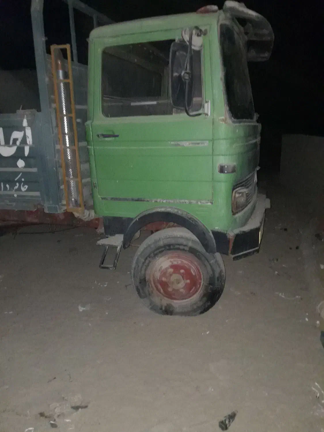 خاوربنز|خودرو سنگین|پیر سهراب, |دیوار