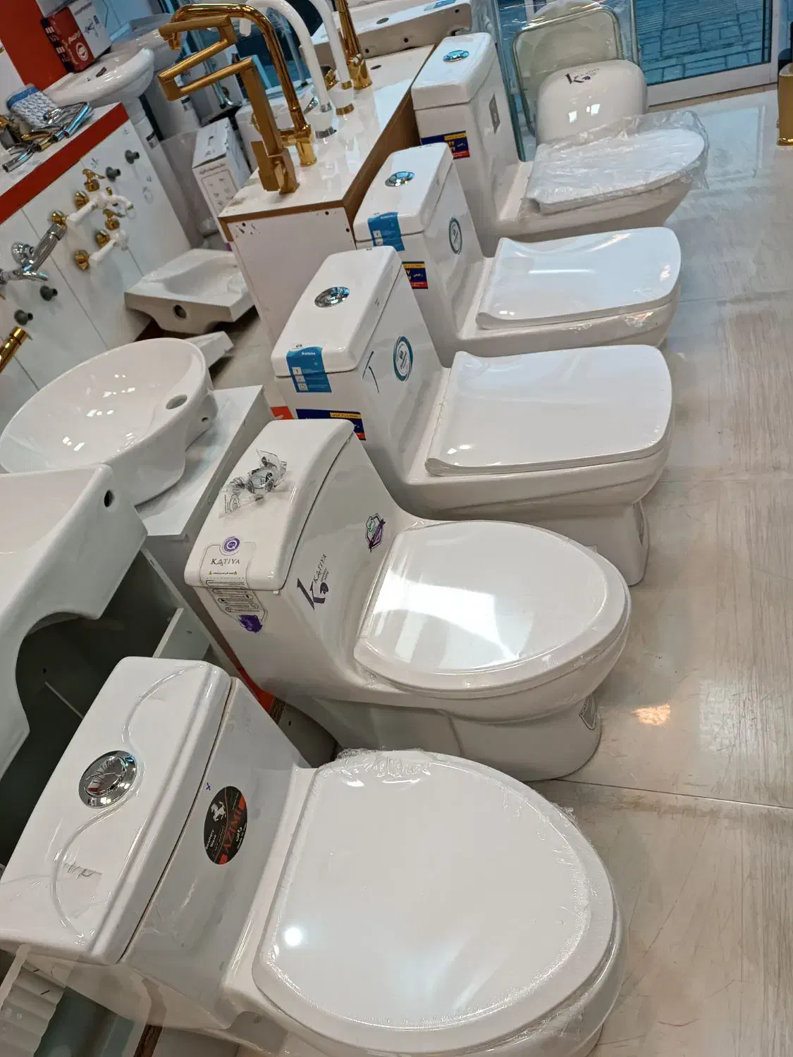 توالت فرنگی عظیمی درجه ۱|لوازم سرویس بهداشتی|مشهد, میعاد (شهرک غرب)|دیوار