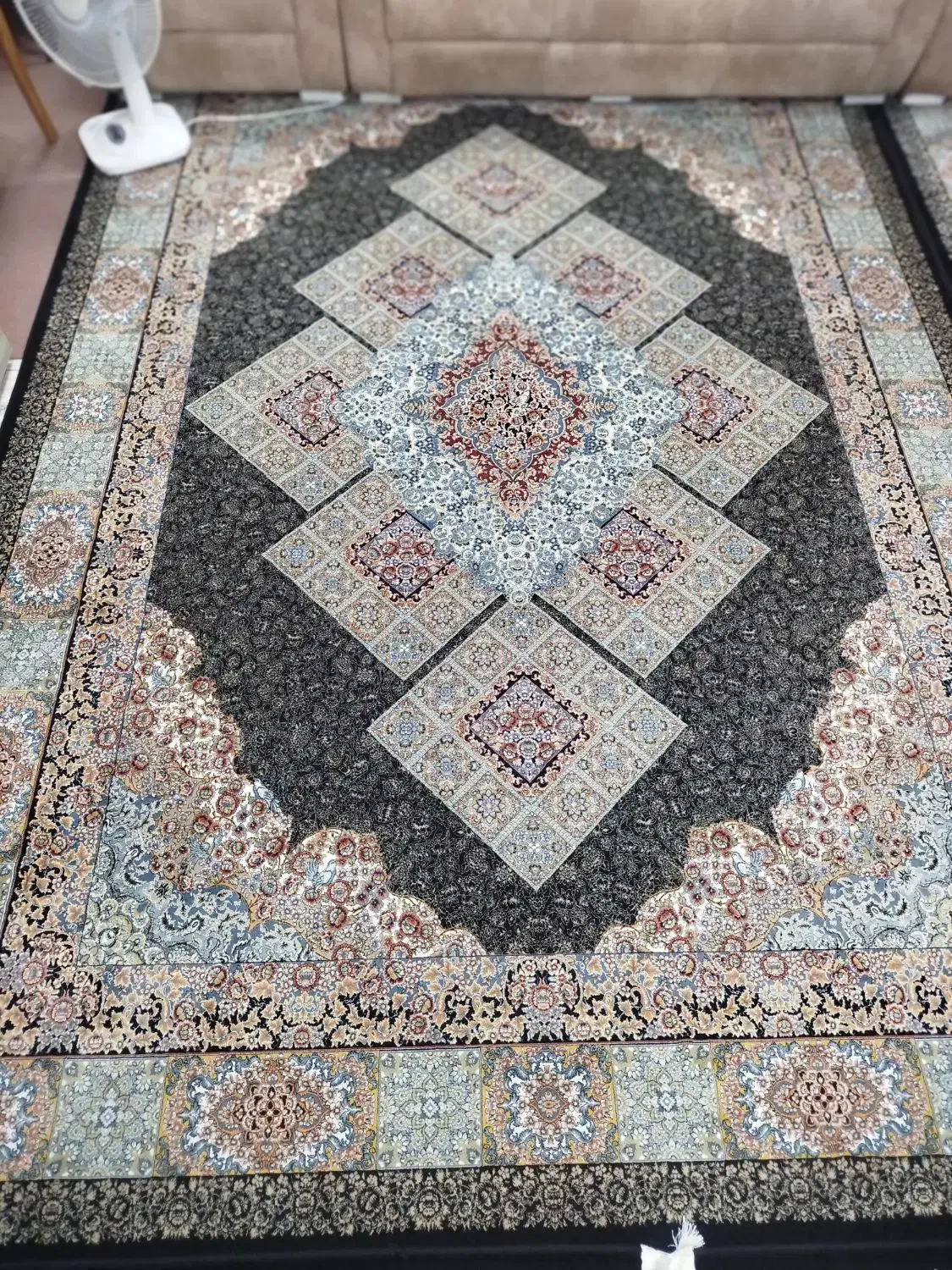 فرش ۱۰۰۰شانه نخ اکرولیک|فرش|رودسر, |دیوار