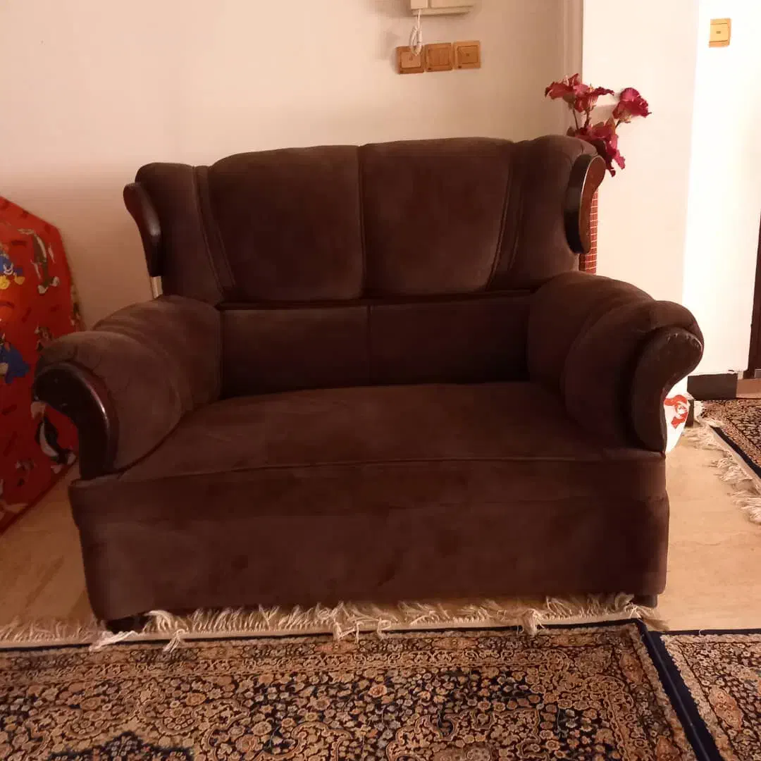 مبل ۷ نفره همراه ناهار خوری ۸ نفره|مبلمان خانگی و میز عسلی|لاهیجان, کوی خزر|دیوار