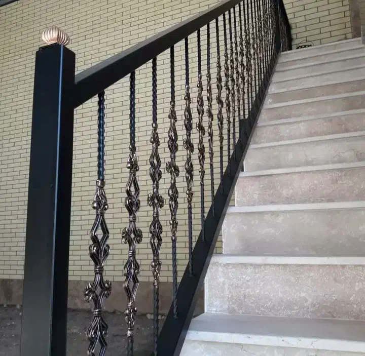 ساخت و نصب انواع نرده فلزی، درب و پنجره فلزی|خدمات پیشه و مهارت|تبریز, |دیوار