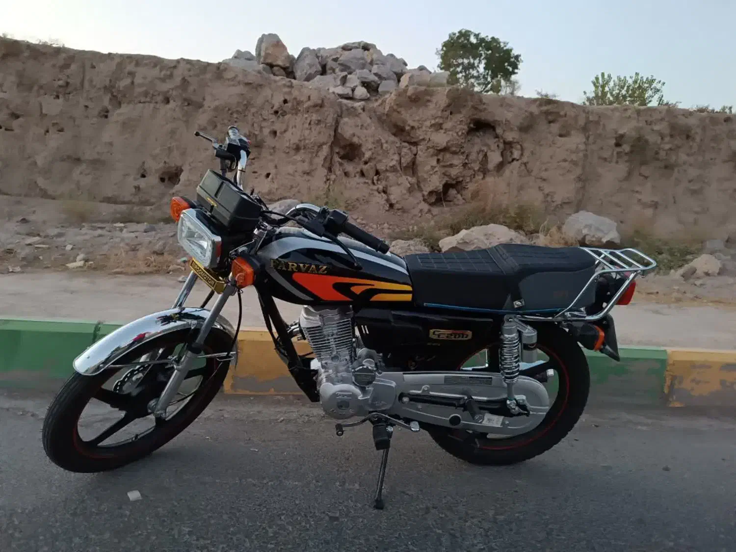 پرواز ۲۰۰|موتورسیکلت|کاشان, شهرک خاتم الانبیا (مسکن ملی کاشان)|دیوار