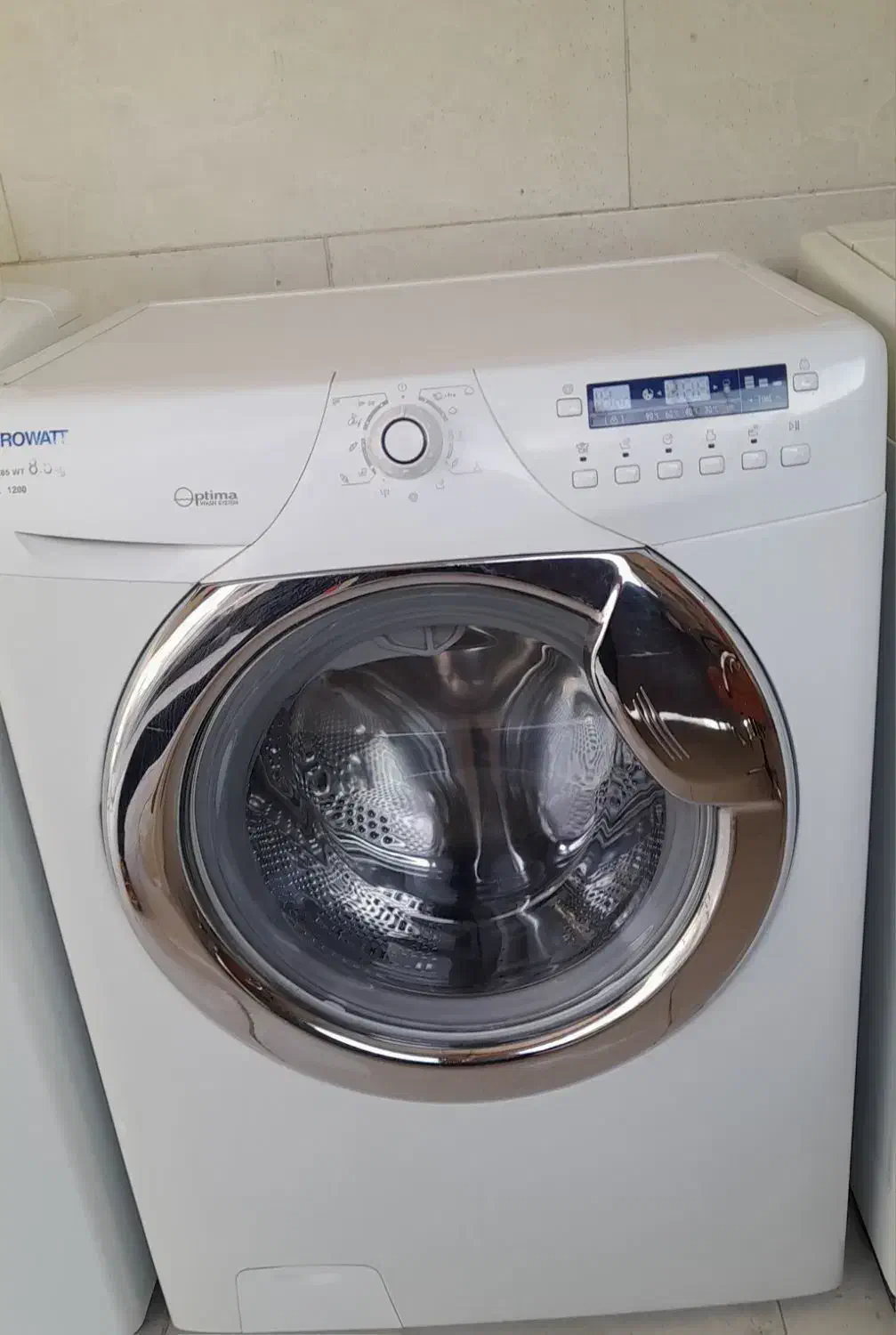 ماشین لباسشویی۸کیلو زیروات ایتالیا مونتاژ پاکشوما|ماشین لباسشویی و خشک‌کن لباس|قم, زند آباد|دیوار