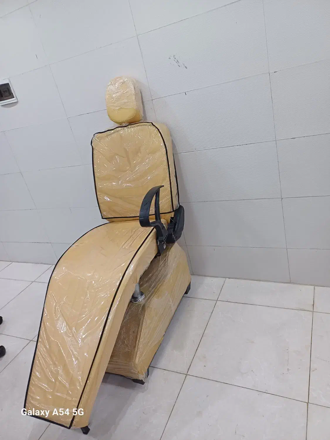 وسایل آرایشگاه|آرایشگاه و سالنهای زیبایی|سنندج, |دیوار