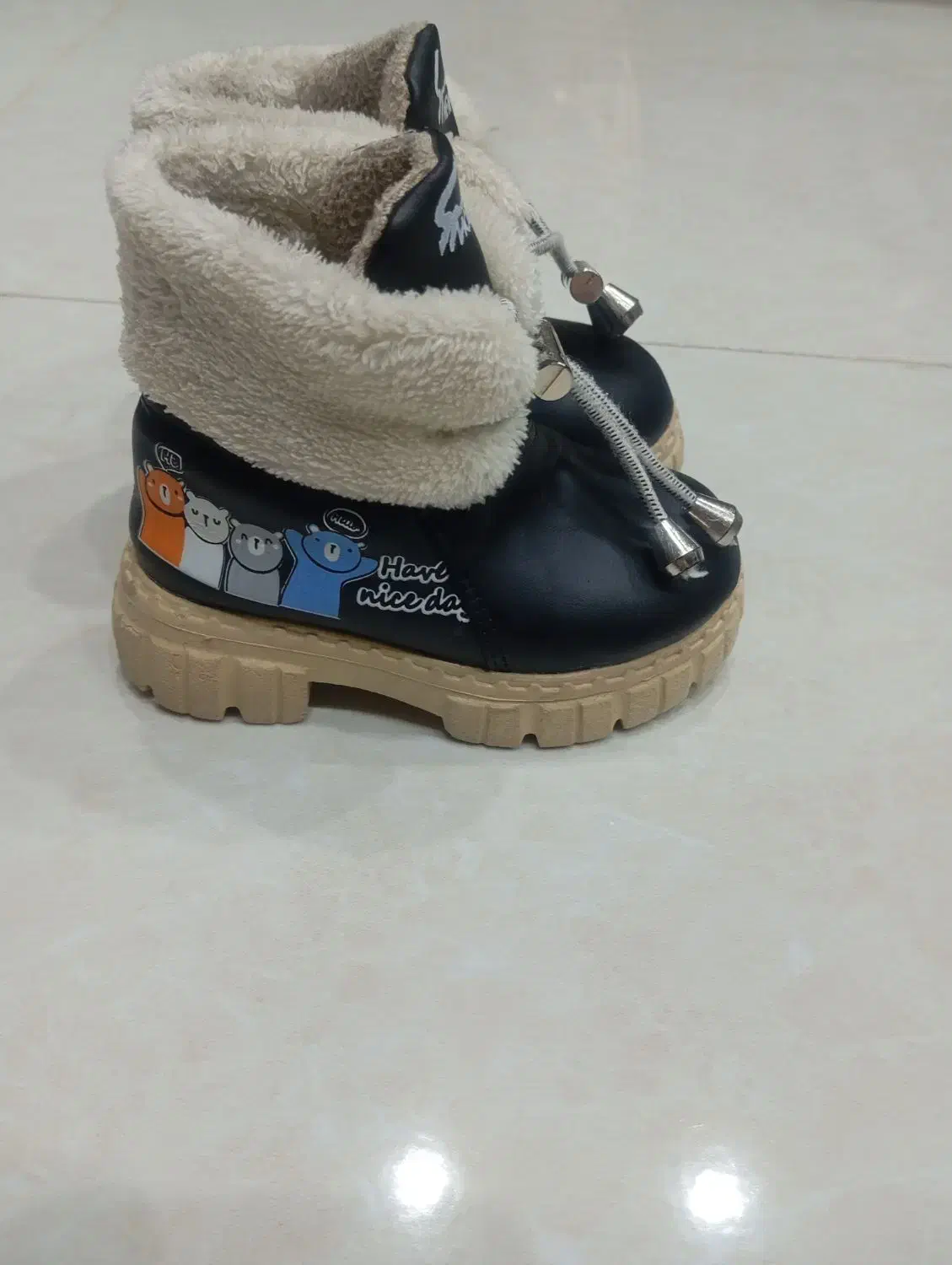 نیم بوت بچه گانه|کفش و لباس بچه|فولادشهر, C4|دیوار