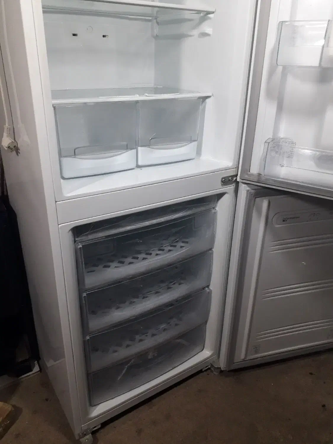 یخچال ۲درب امرسان مدل ۱۴۵۷۷در حد با آب سرد کن|یخچال و فریزر|رزن, |دیوار