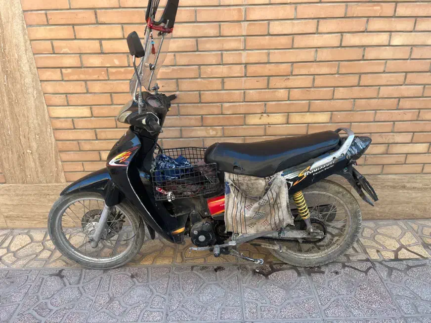 ویو ۱۲۵ مدل ۹۱ مدارک تکمیل|موتورسیکلت|اصفهان, مارچین|دیوار