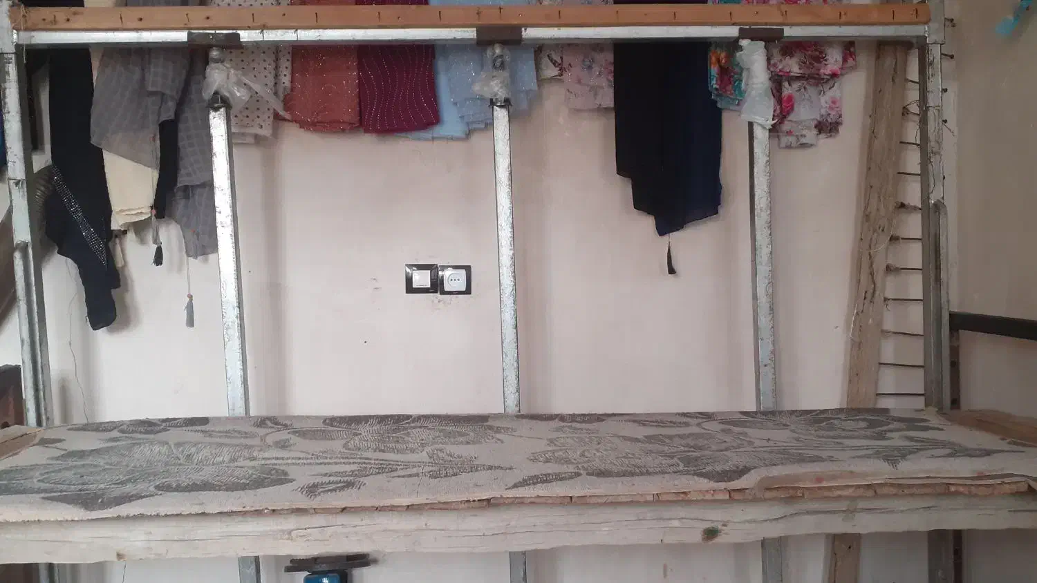 دستگاه قالی|لوازم خیاطی و بافتنی|فیرورق, |دیوار