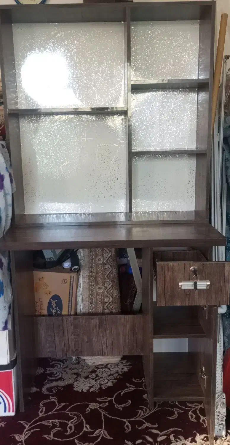 میز تحریر،میز تلفن،قفسه|کتابخانه، شلف، قفسه‌های دیواری|نیشابور, میدان حافظ|دیوار