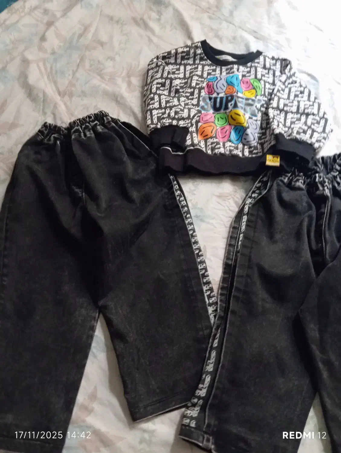 دوعدد ست کراپ شلوار لی دودی|کفش و لباس بچه|قم, مجیدیه|دیوار