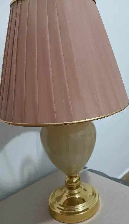 گلدان و اباژور|چراغ خواب و آباژور|رباطکریم, رباطکریم|دیوار