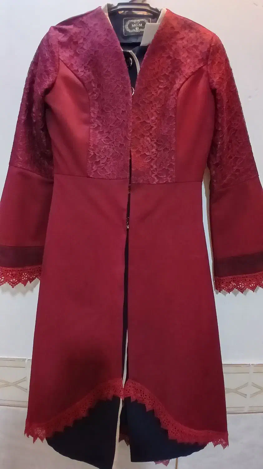 دوتا مانتو|لباس|دامغان, |دیوار