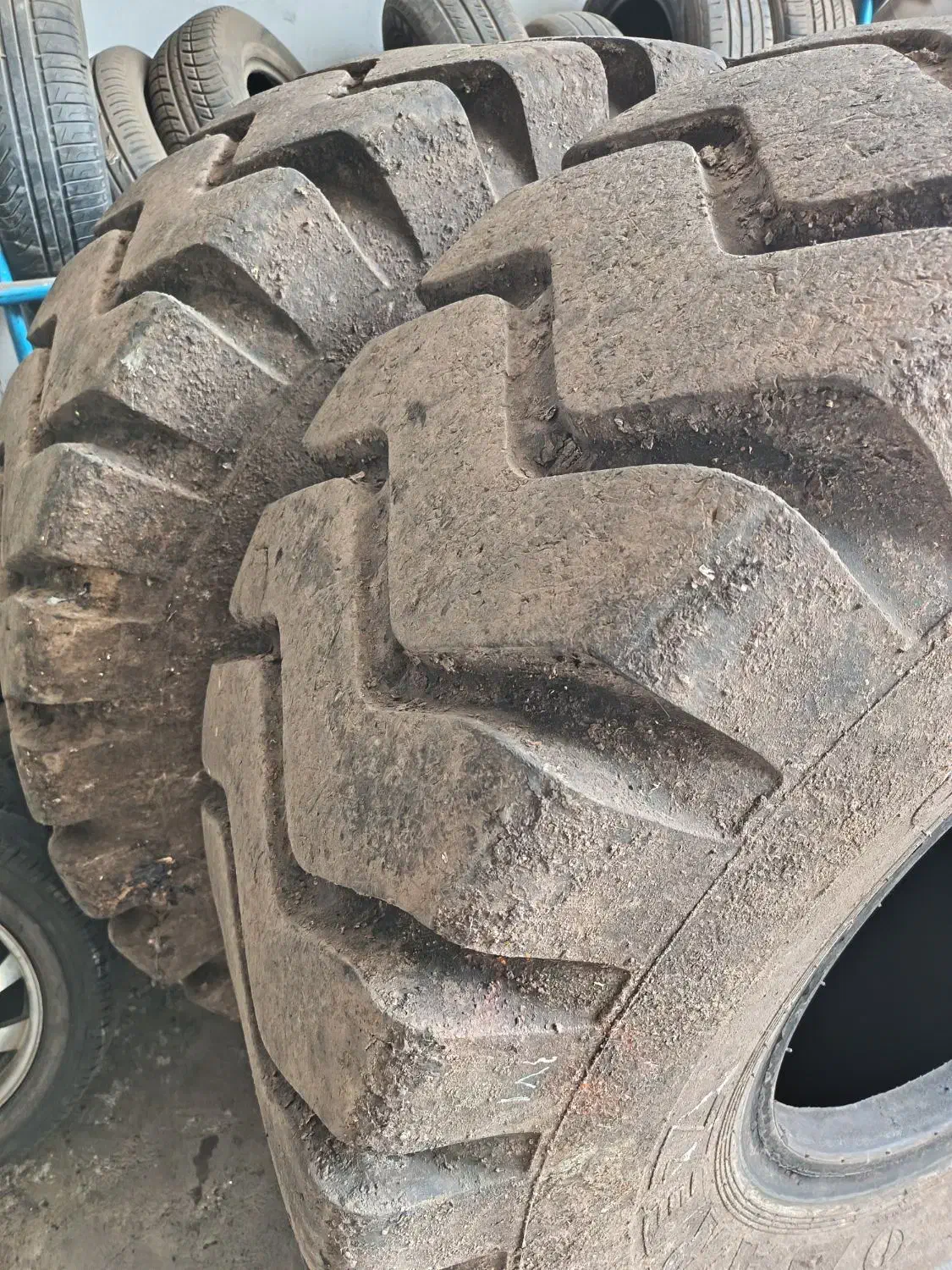 لاستیک لودر 20.5|ماشین‌آلات صنعتی|سبزوار, قصبه غربی|دیوار