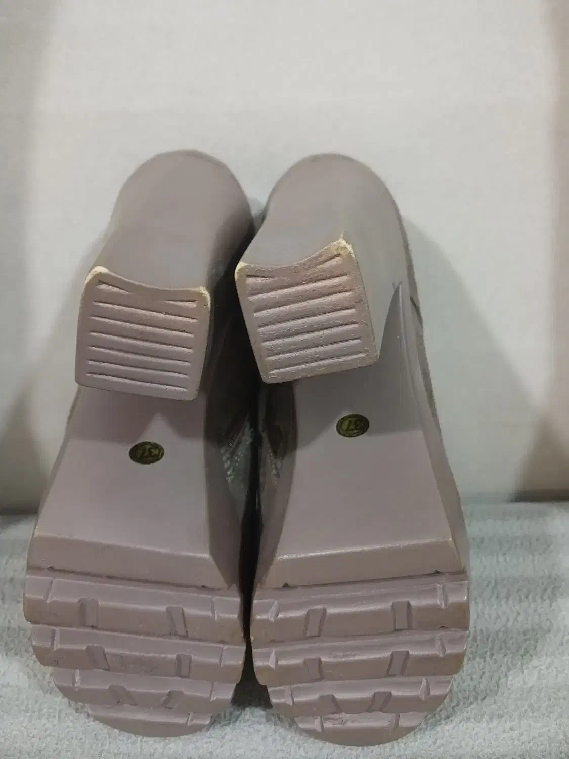 کفش مخمل شکلاتی پاشنه بلند مجلسی باکیفیت ۳۷ خارجی|کیف، کفش، کمربند|مرودشت, فرهنگ|دیوار