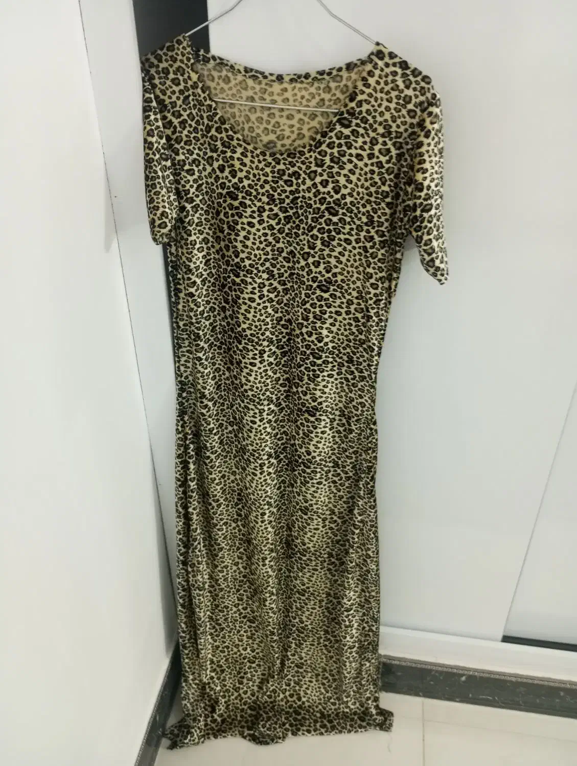 پیراهن مخمل پلنگی|لباس|دامغان, |دیوار