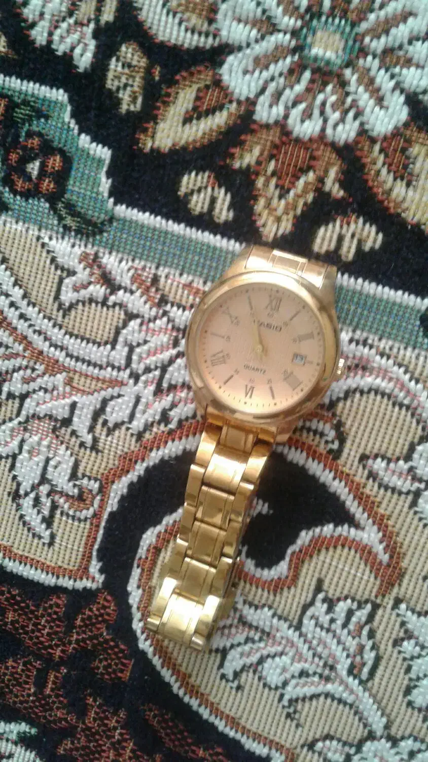 ساعت استیل طلایی رنگ|ساعت|بهارستان, |دیوار