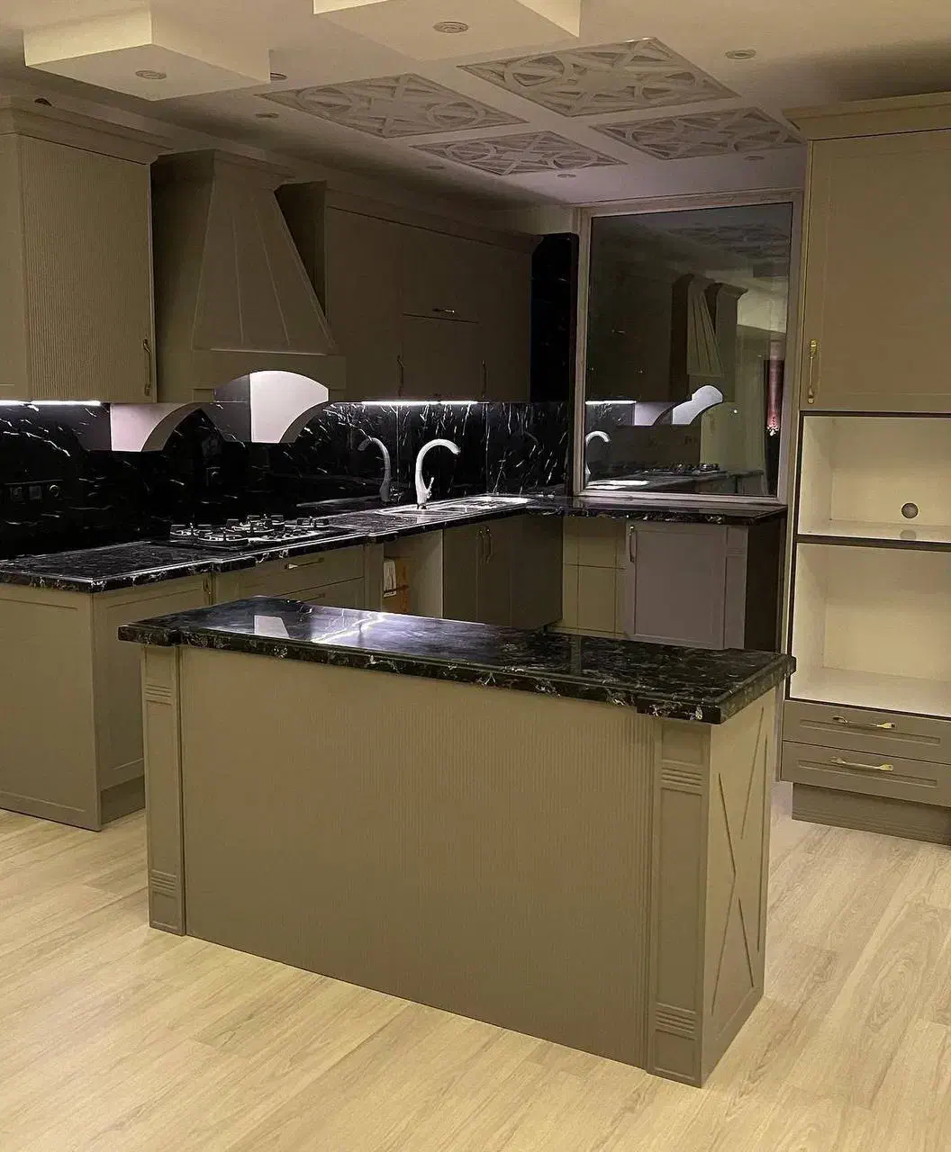 کابینت اشپزخانه .کمد دیواری بهترینها|مصالح و تجهیزات ساختمان|خرم‌آباد, |دیوار