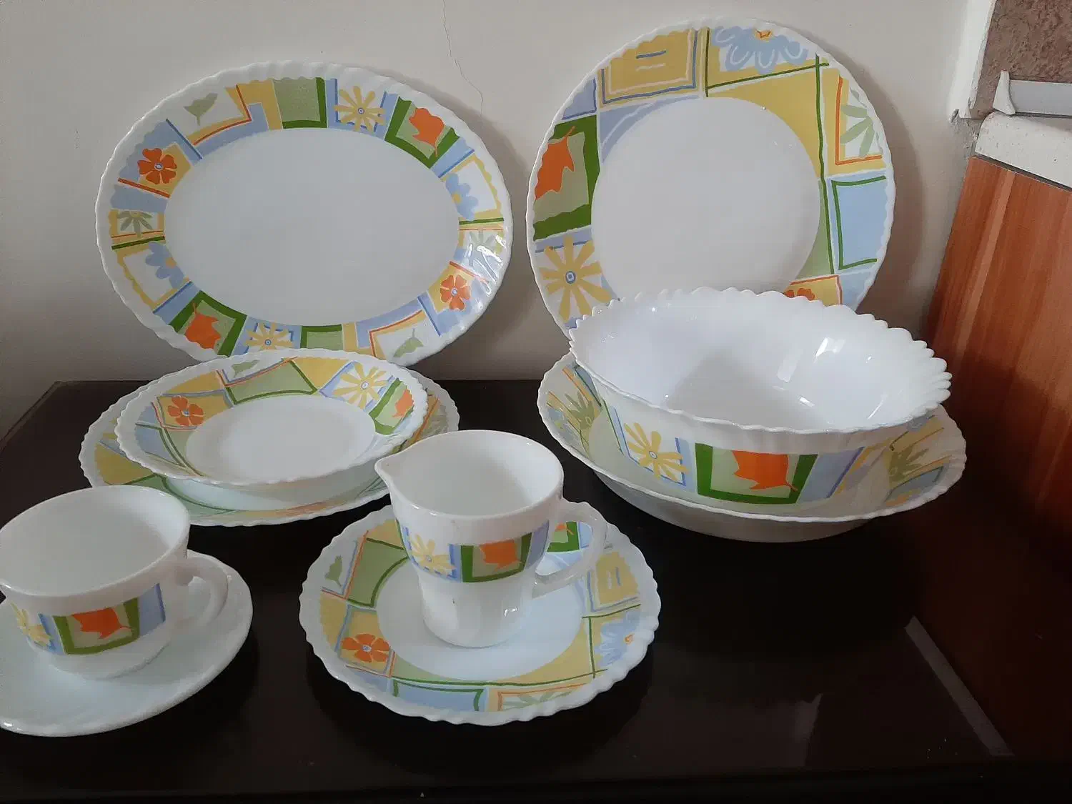 دو دست سرویس غذاخوری ۱۹ پارچه امارات|ظروف سرو و پذیرایی|تهران, حشمتیه|دیوار