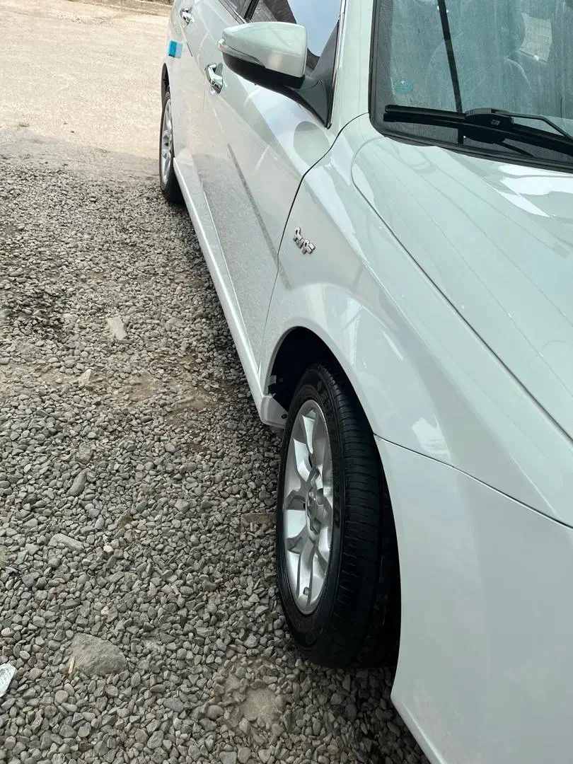 دنا پلاس توربو اتومات آپشنال((1403))|خودرو سواری و وانت|لاهیجان, شیشه گران|دیوار