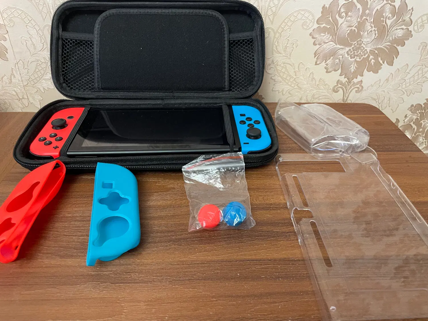 Nintendo switch V2 - لوازم کامل|کنسول، بازی ویدئویی و آنلاین|تهران, ایوانک|دیوار
