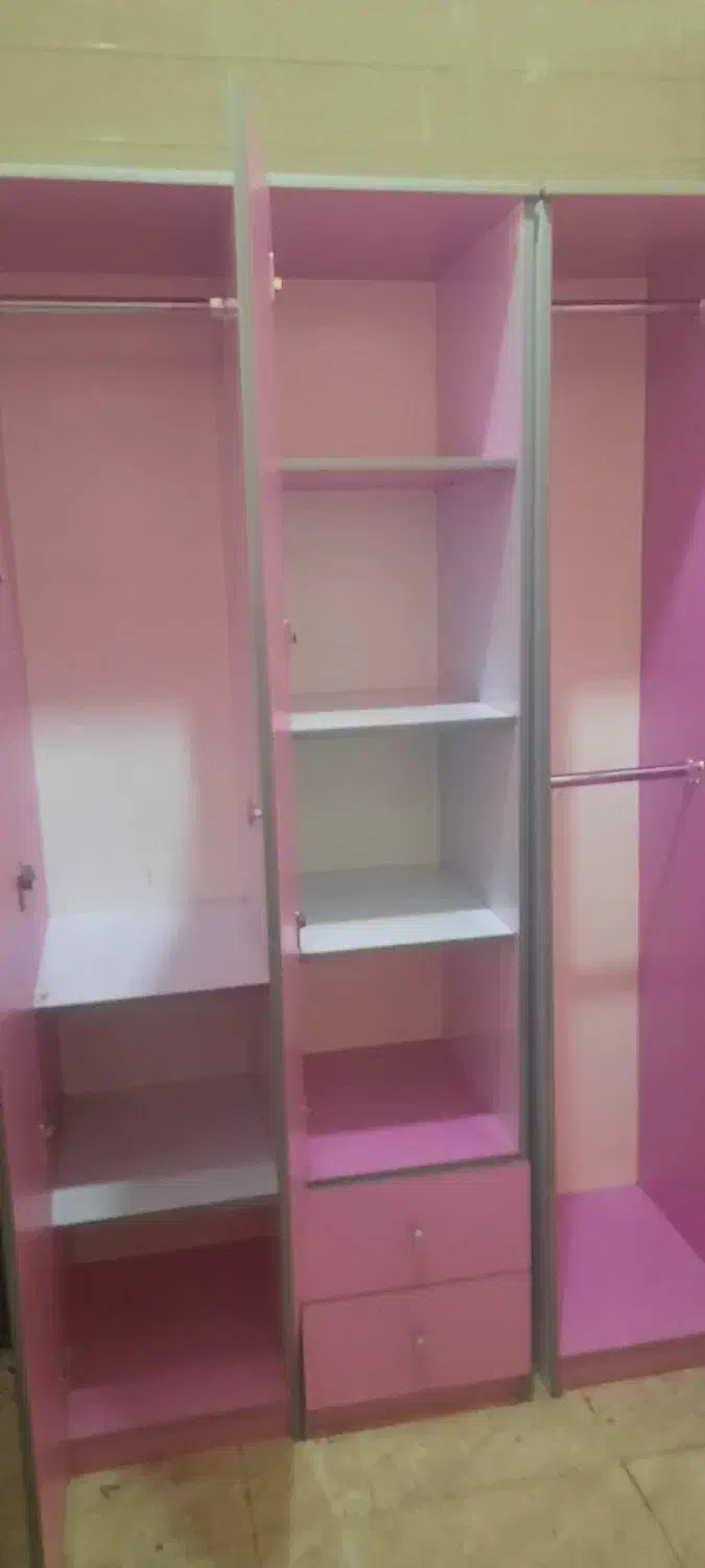 کمد سه تیکه درحد نو|تخت و سرویس خواب|قم, وادی السلام|دیوار