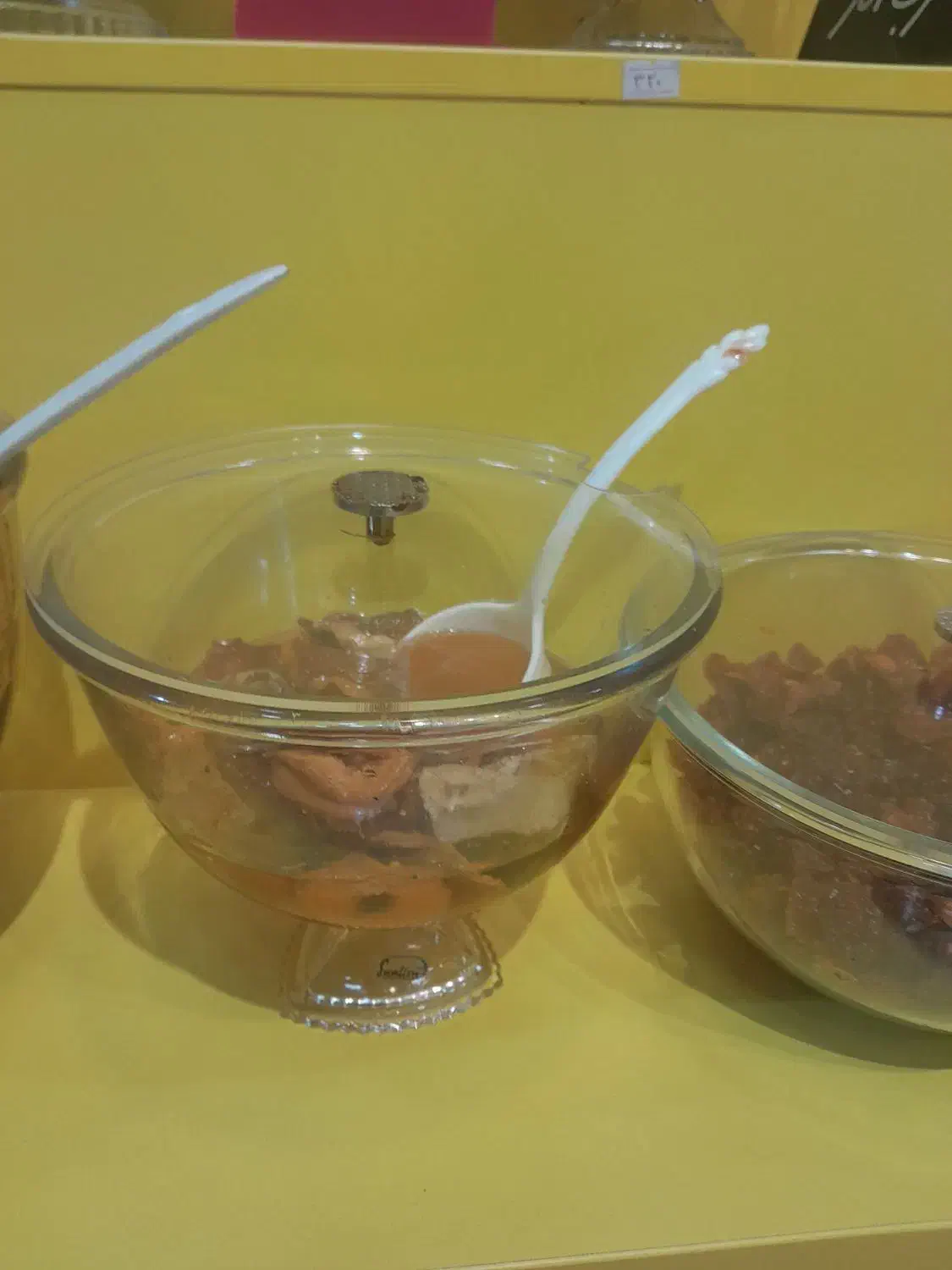 کاسه بلور با در وپایه|ظروف سرو و پذیرایی|شاهین‌شهر, عطار|دیوار