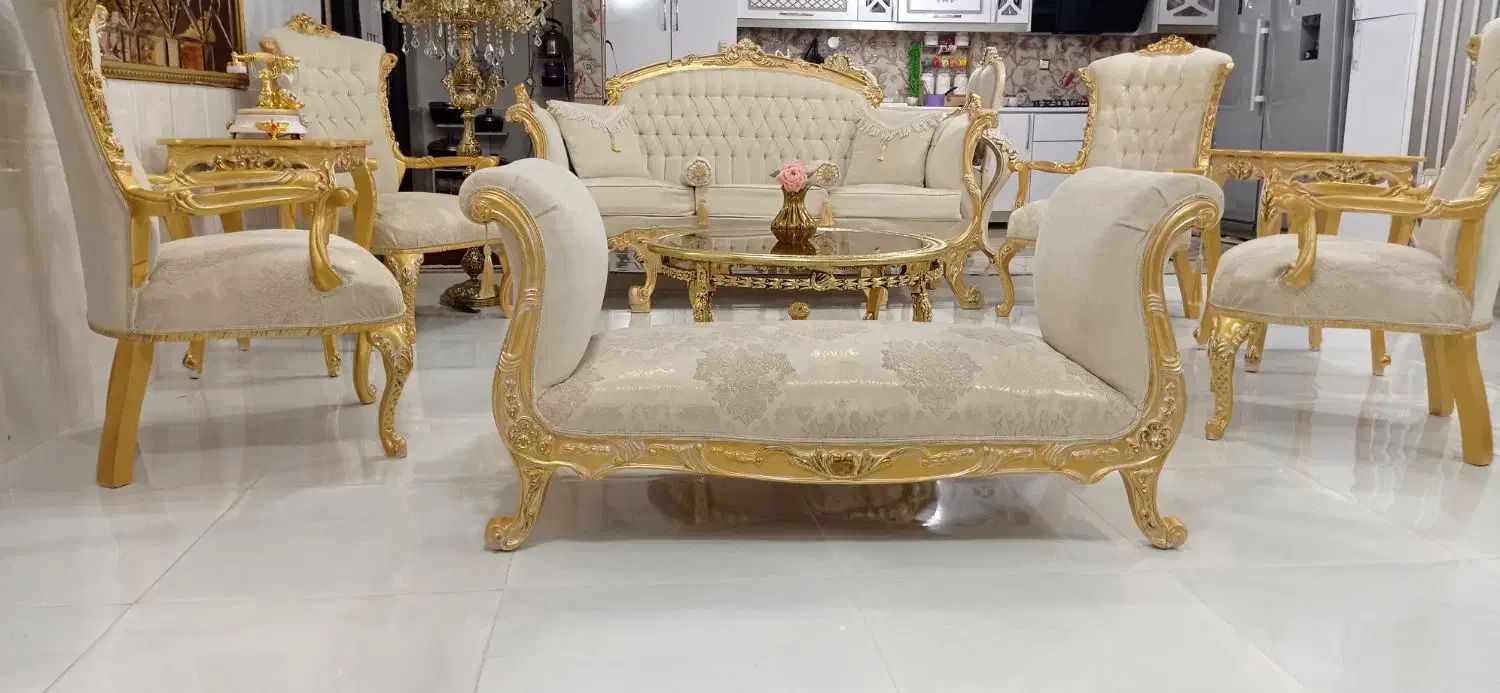 مبل سلطنتی 9نفره همراه با3عدد میز|مبلمان خانگی و میز عسلی|تربتحیدریه, بالا ولایت|دیوار