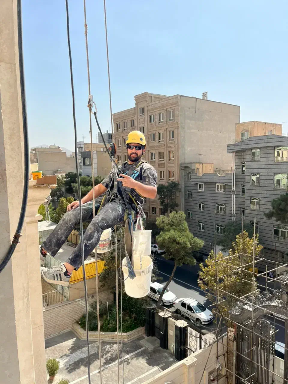 پیچ و رول پلاک نما بدون نیاز به داربست راپل طناب|خدمات پیشه و مهارت|اسلامشهر, باغ فیض|دیوار